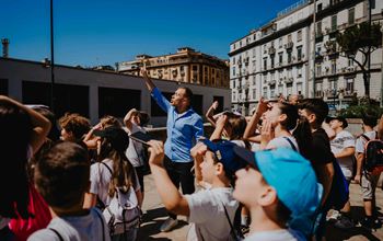 Portare la scienza dove non arriva: Il Cielo Itinerante e Iliad avvicinano oltre 1.400 bambini alle STEM